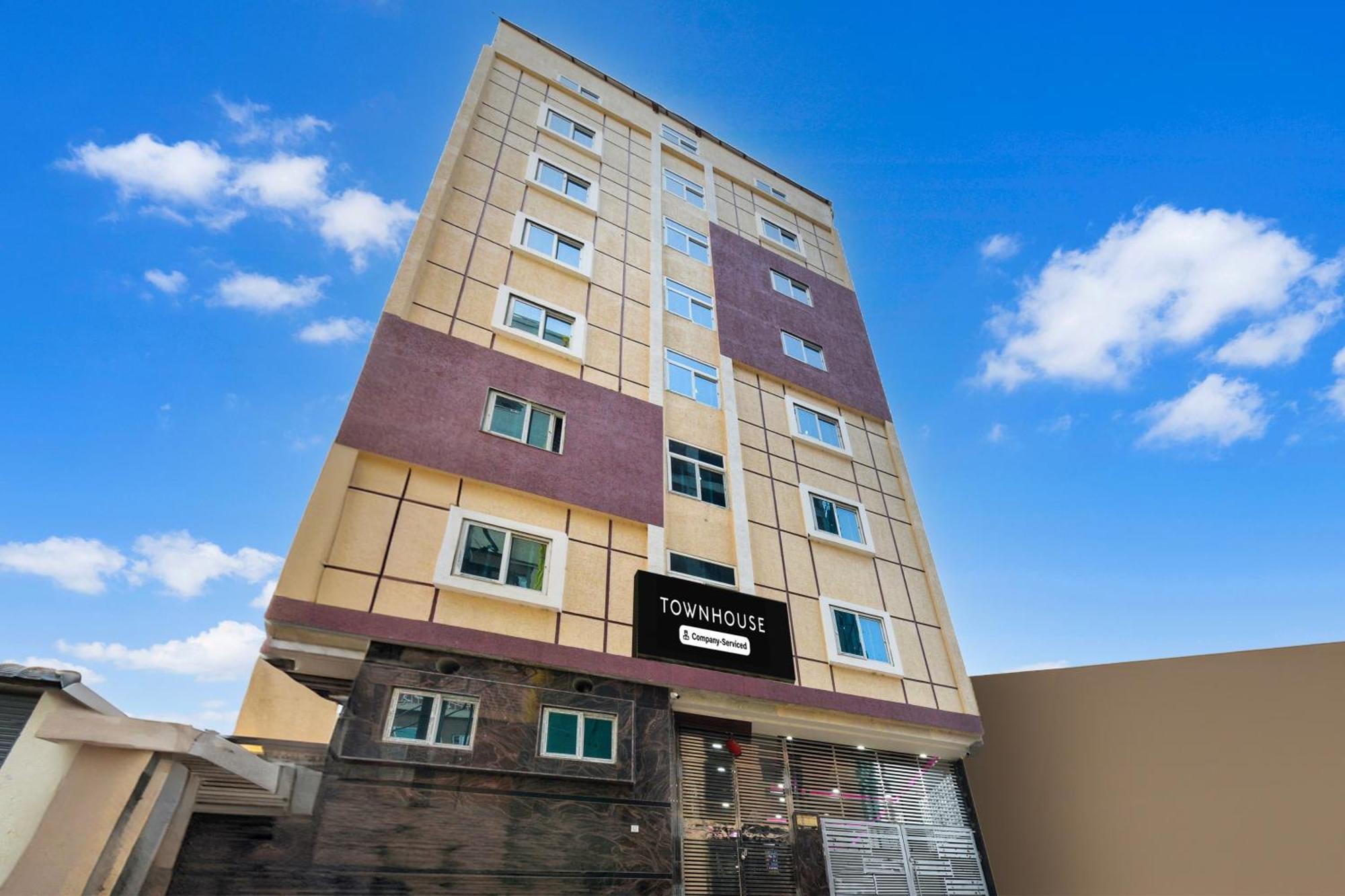 Gundipet Super Townhouse Kokapet Formerly Aarian Tej Nilayam מראה חיצוני תמונה