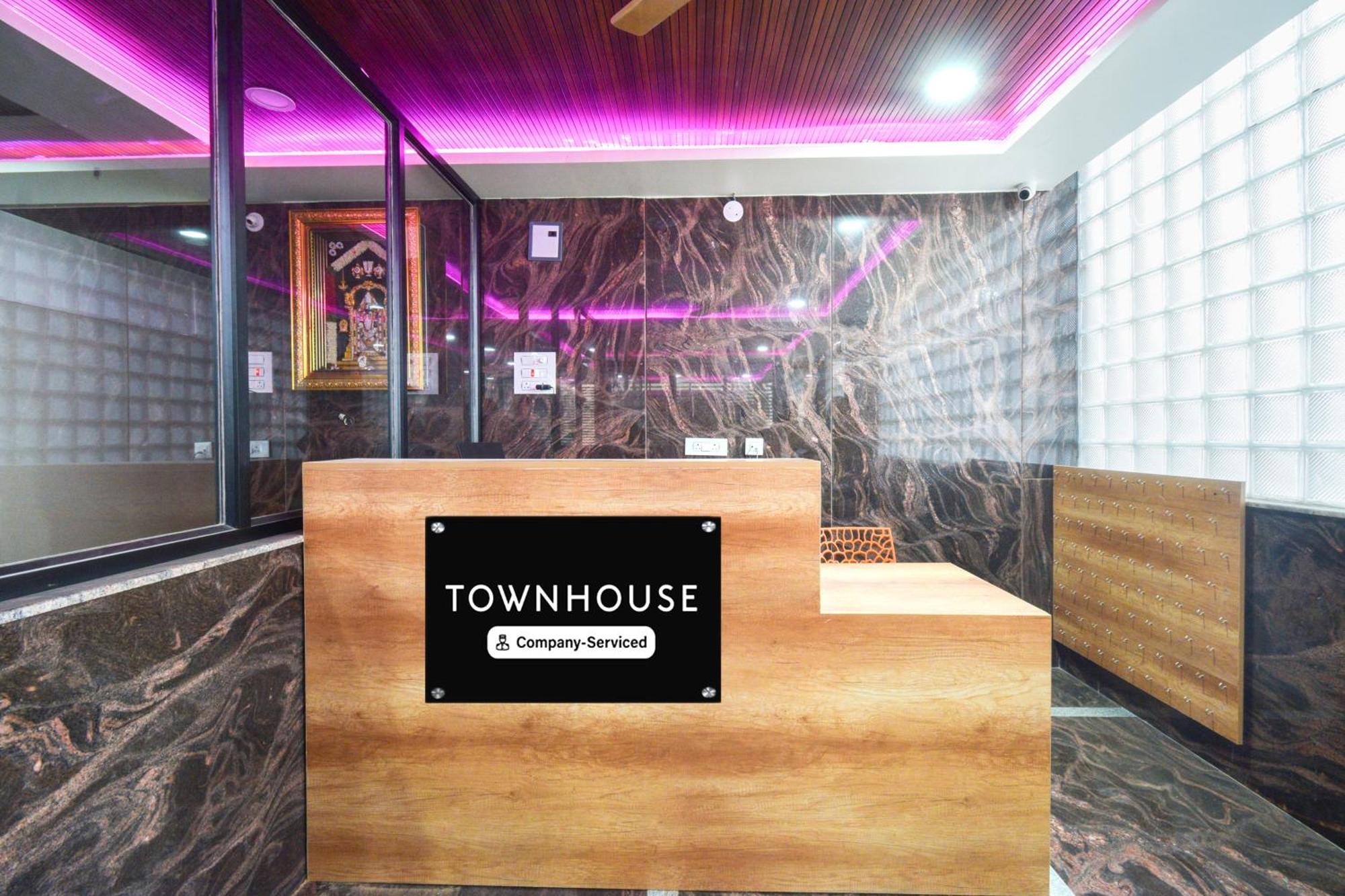 Gundipet Super Townhouse Kokapet Formerly Aarian Tej Nilayam מראה חיצוני תמונה
