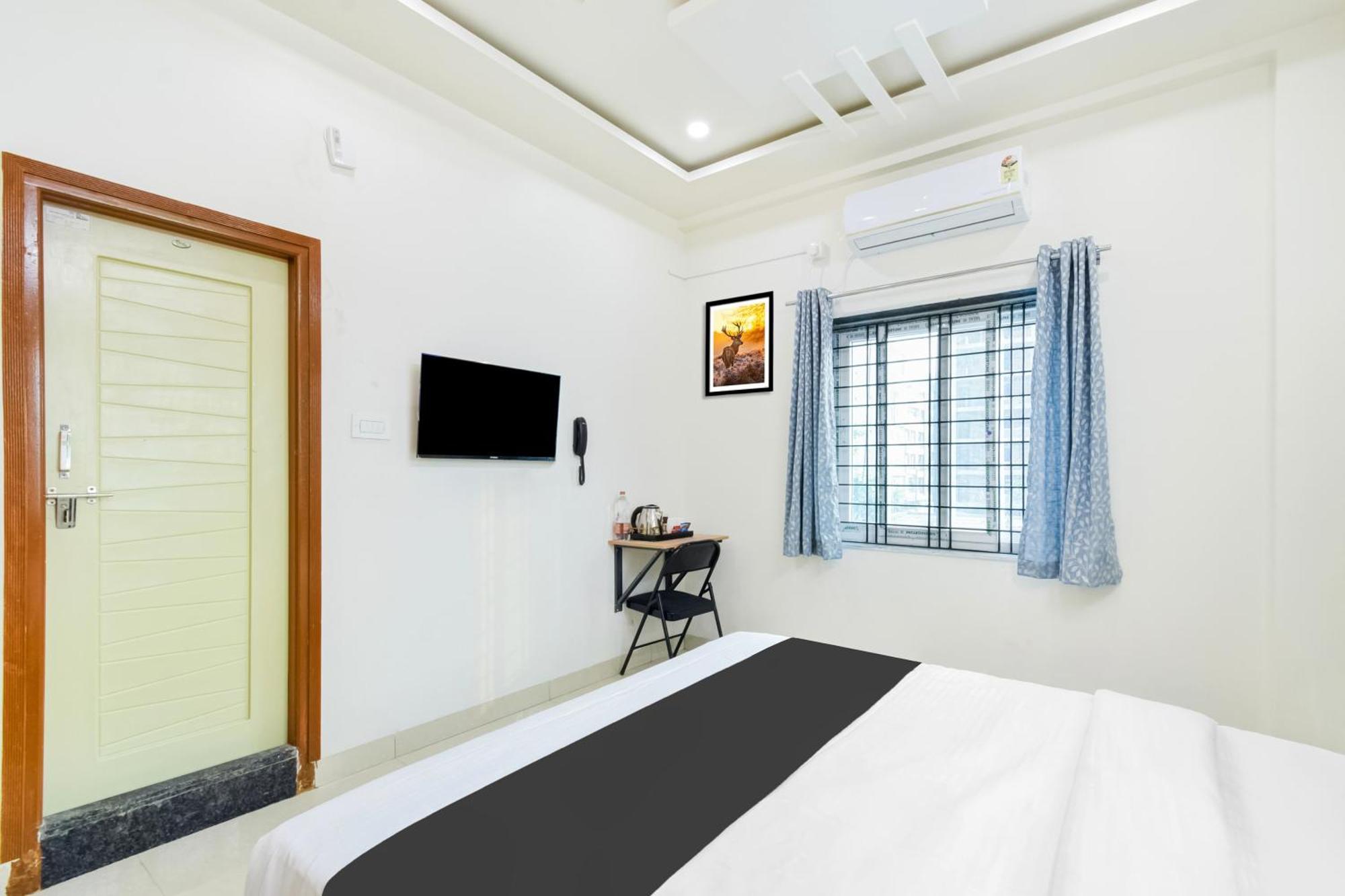 Gundipet Super Townhouse Kokapet Formerly Aarian Tej Nilayam מראה חיצוני תמונה